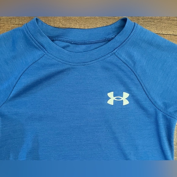 Under Armour boys shirt bundle 3 items Sz 4 - Picture 5 of 9
